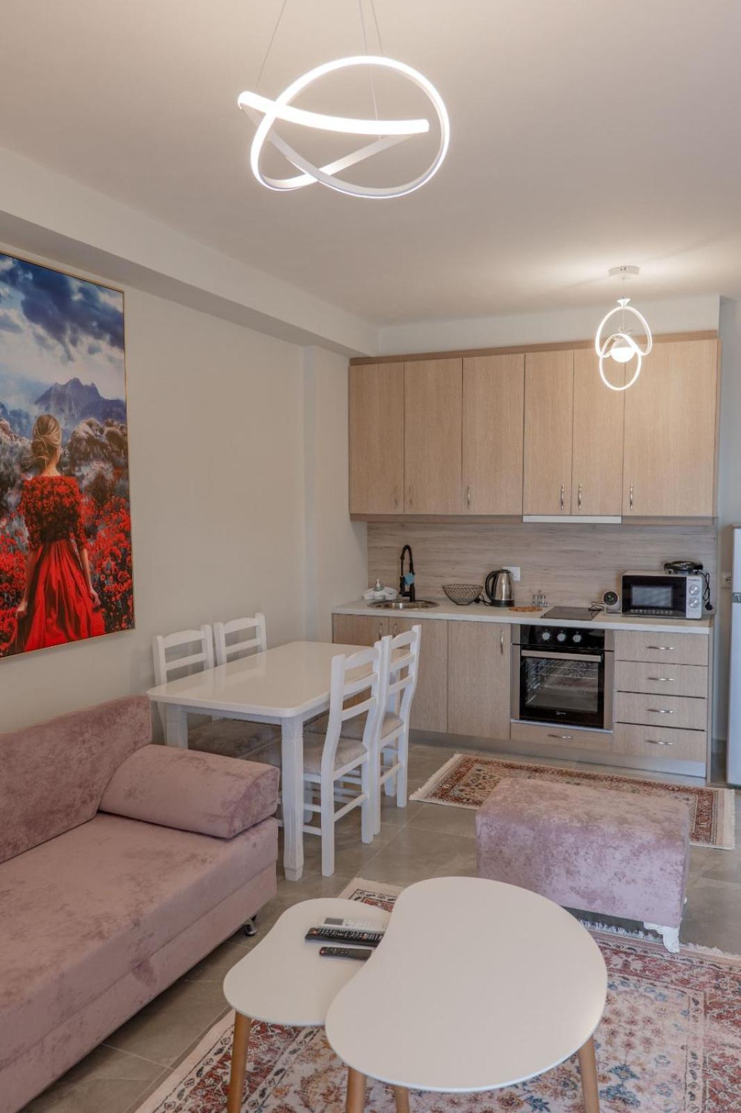 Esel Apartments ساراندا المظهر الخارجي الصورة