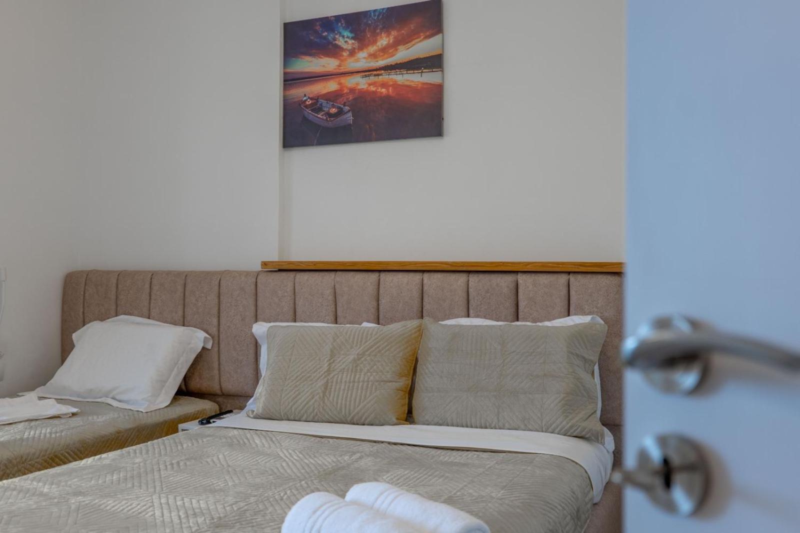 Esel Apartments ساراندا المظهر الخارجي الصورة