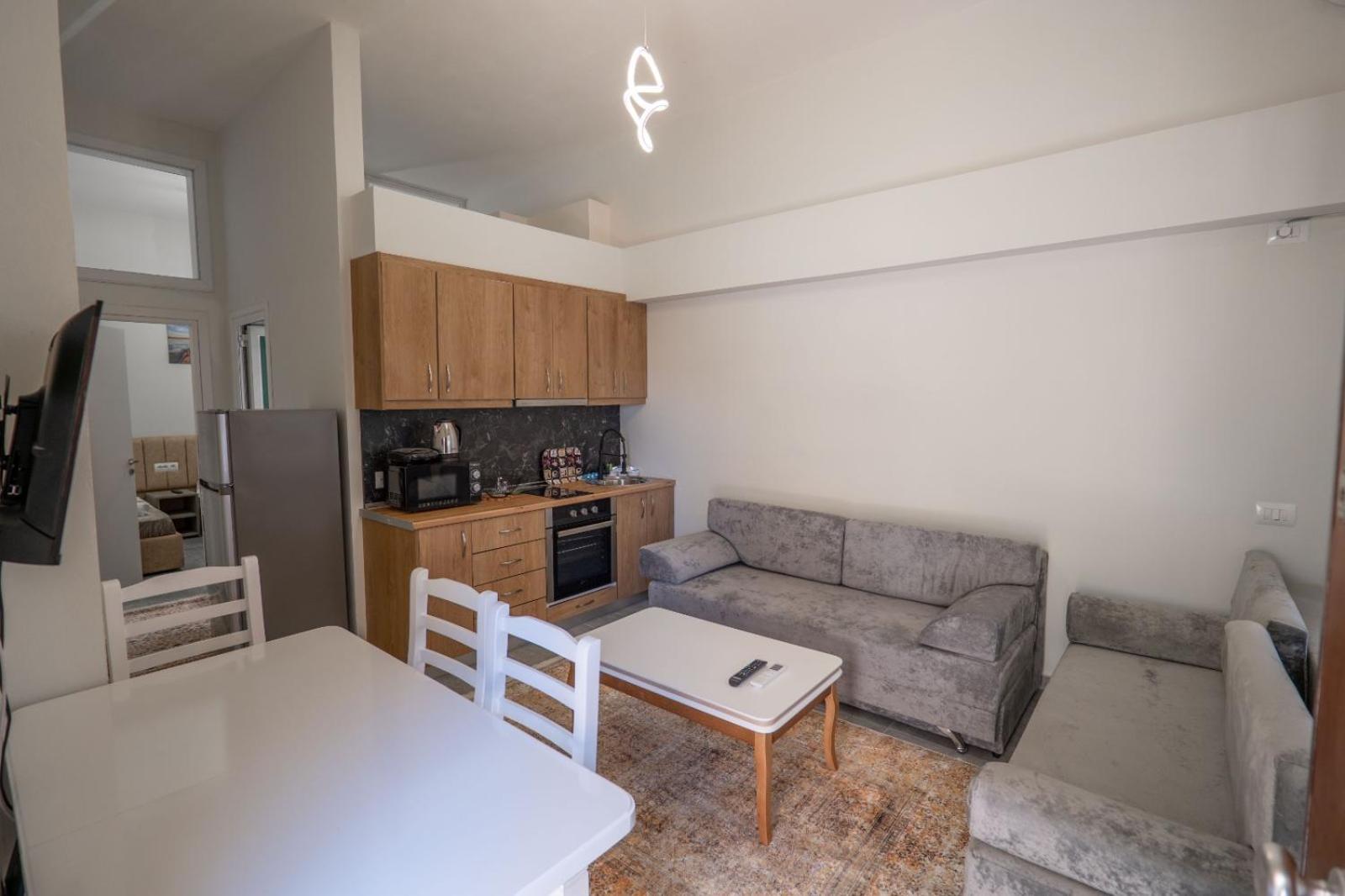 Esel Apartments ساراندا المظهر الخارجي الصورة