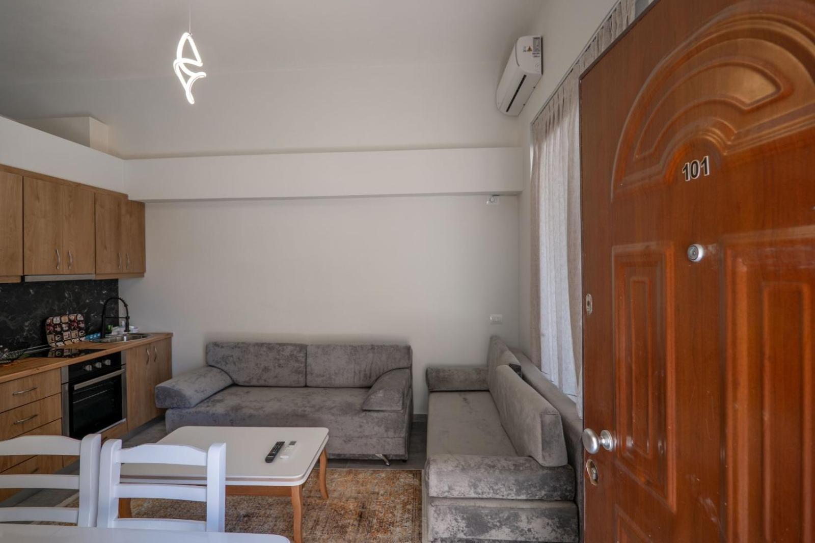 Esel Apartments ساراندا المظهر الخارجي الصورة